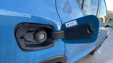 Volvo XC40 2.0 B4P Ultra Dark 5dr Auto Petrol Estate